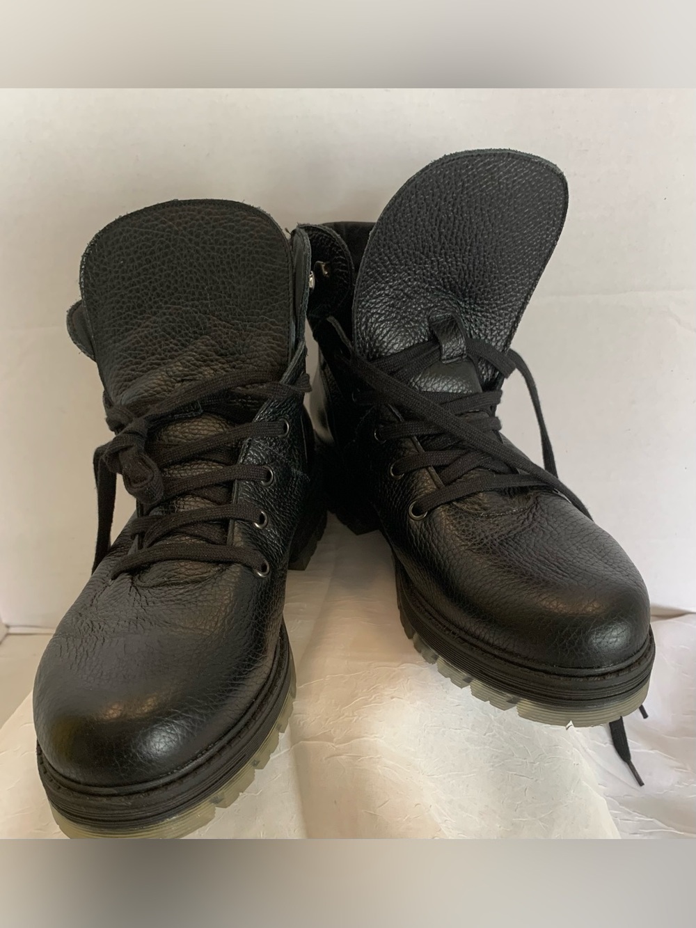NEW AVELLINI Leather Lace Up Combat Ankle Boots Booties Black size women 9.5